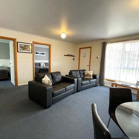 Castaway Holiday Apartments Strahan Buitenkant foto