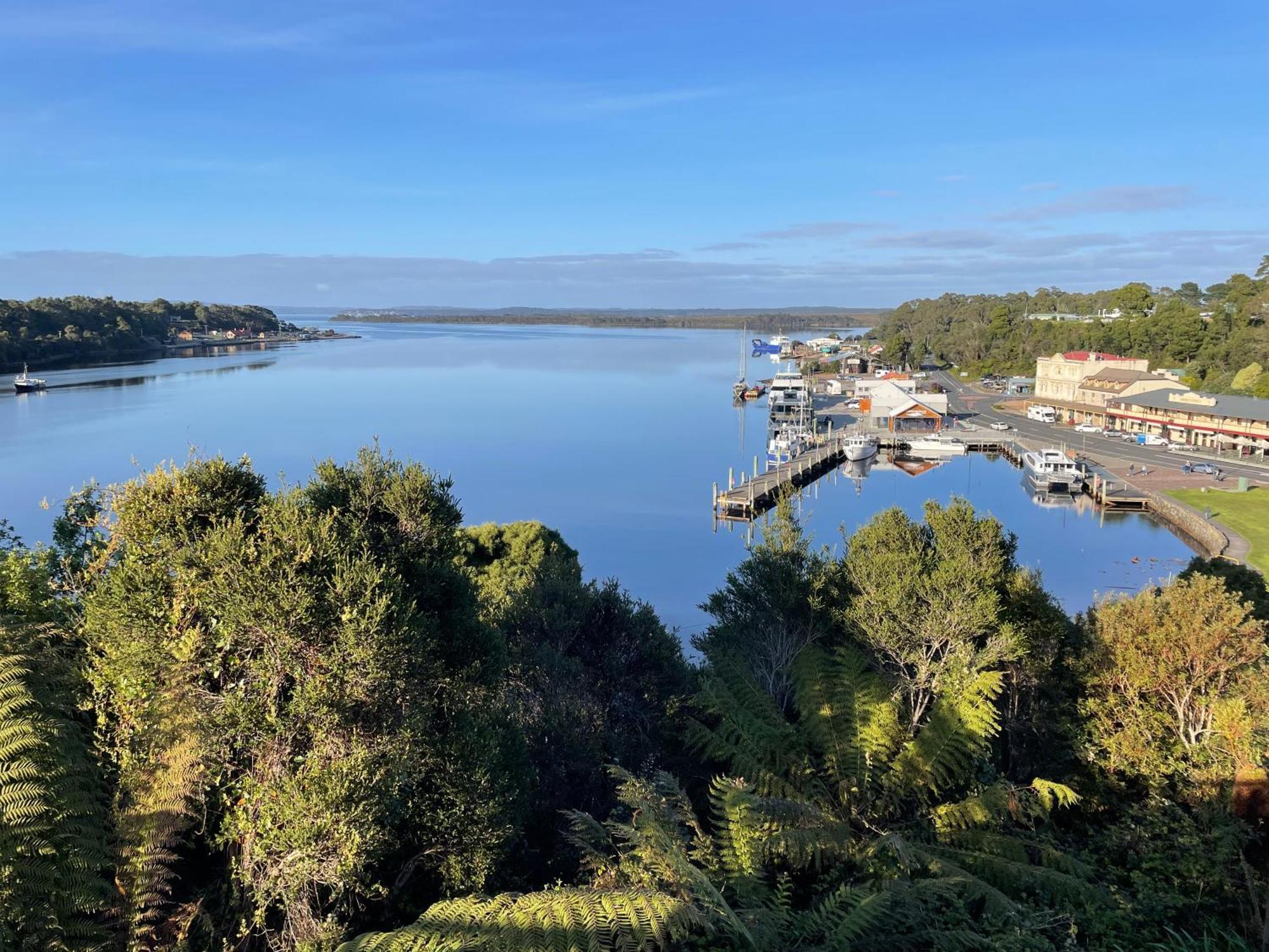 Castaway Holiday Apartments Strahan Buitenkant foto