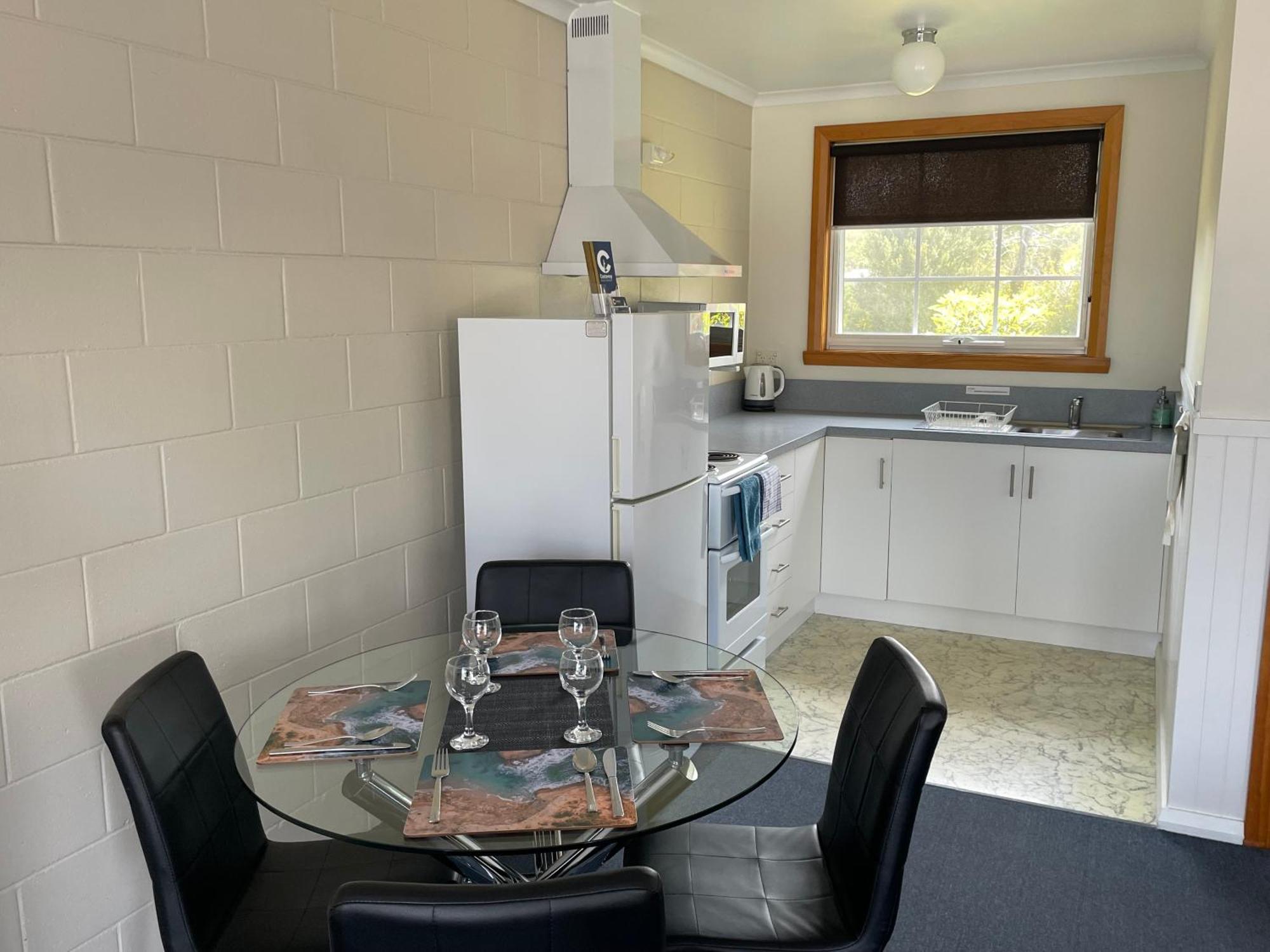 Castaway Holiday Apartments Strahan Buitenkant foto