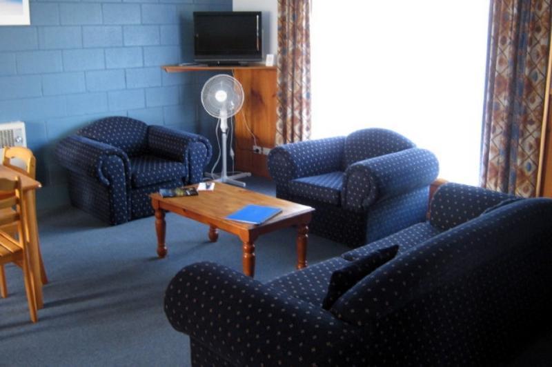 Castaway Holiday Apartments Strahan Buitenkant foto