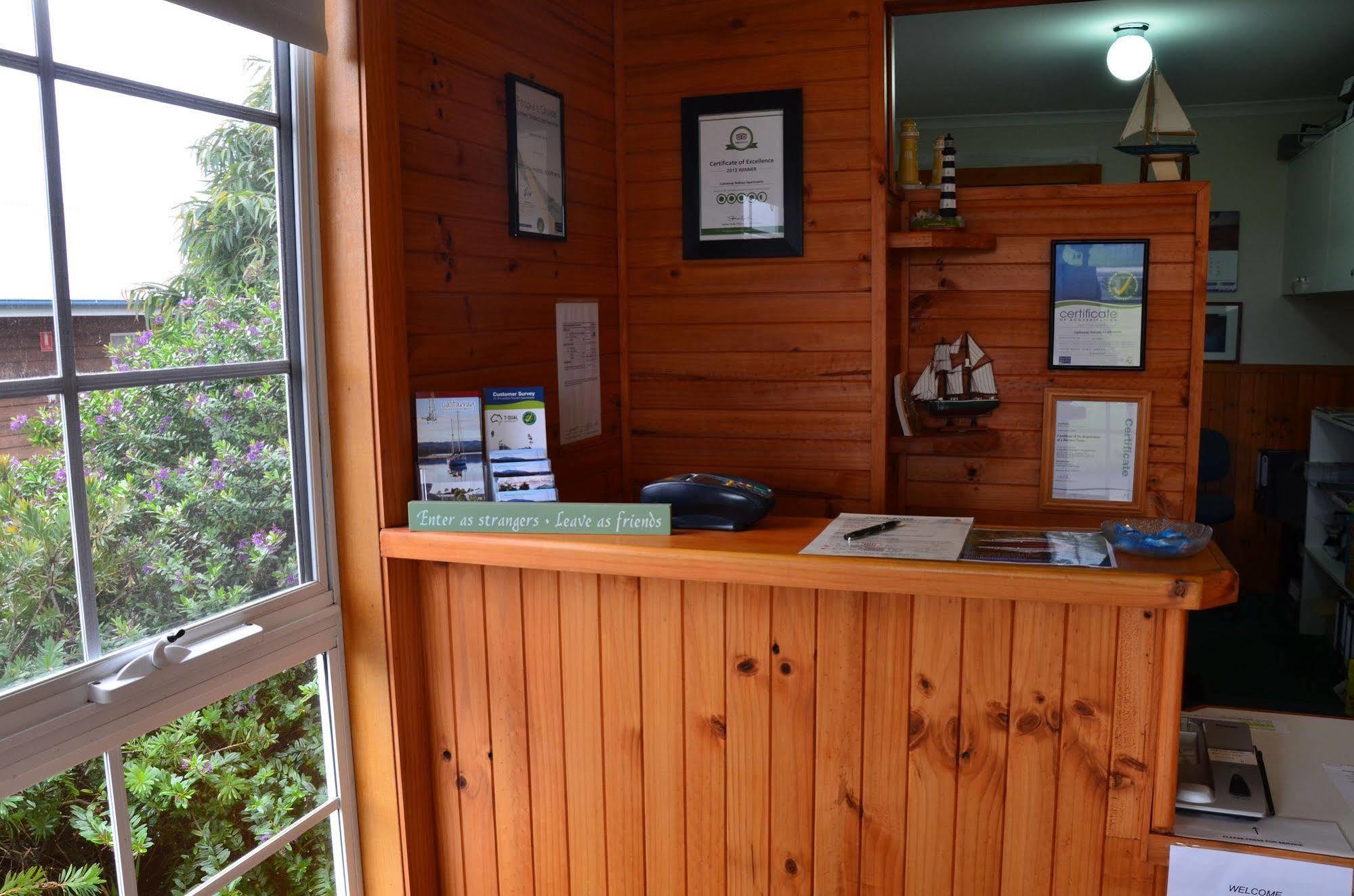 Castaway Holiday Apartments Strahan Buitenkant foto
